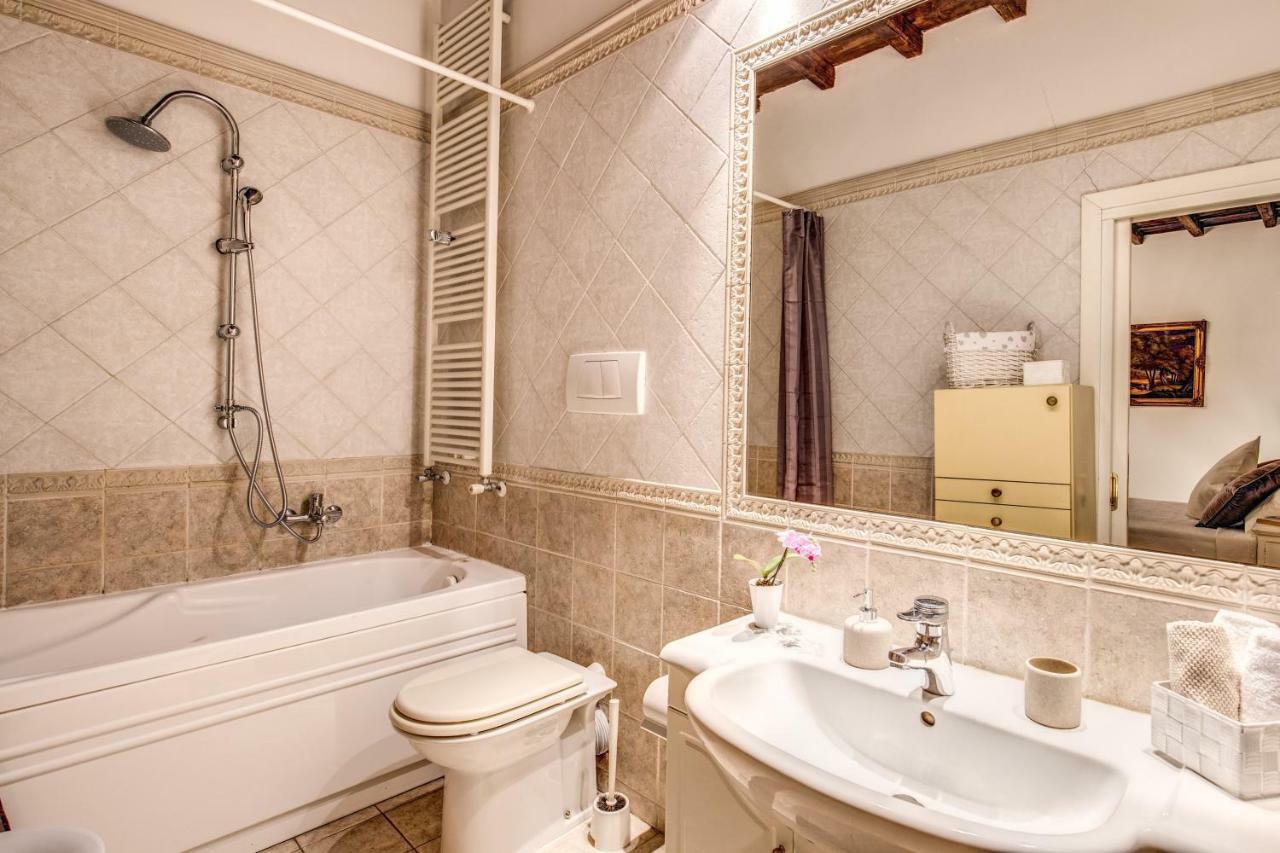 Апартаменти Fresh House Trevi 1 Рим Екстер'єр фото